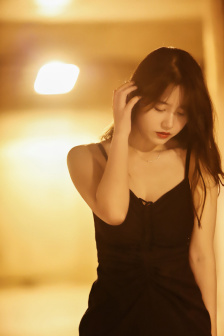 《黏糊糊的她》動漫免費觀看