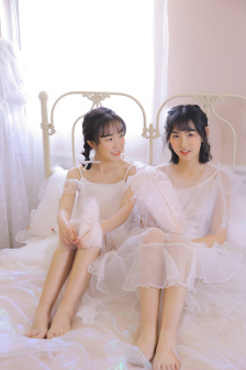 變成黑皮辣妹后和朋友做了