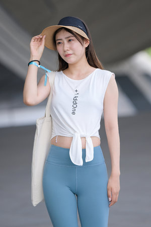 三級a做爰一女三男