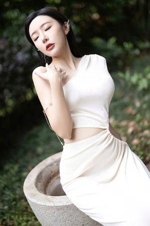 媽媽總是晚上裝睡配合孩子