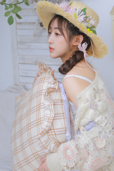 青青免費在線視頻