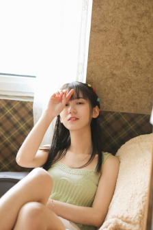 女性用手的正確握手勢