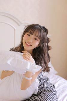 被學長抱進小樹林C個爽