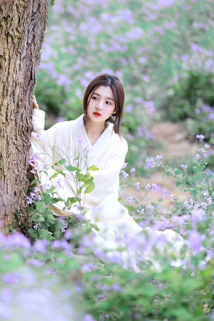 《豐滿的妺妺3》中文在線播放