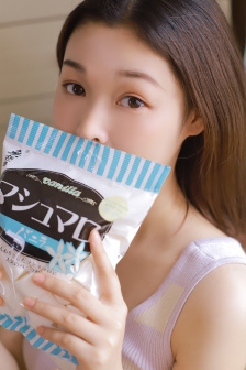 在佛前失去完璧之身