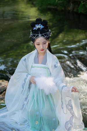 初一少女情竇初開小說