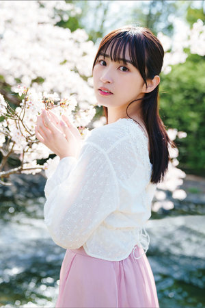 GB14MAY18DX_XXXXXL′