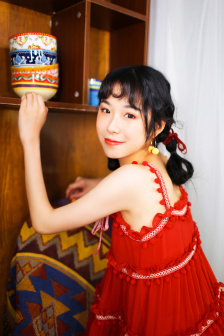 小12蘿裸體洗澡加自慰免費