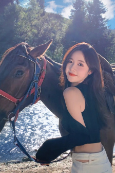 小黑游戲美女專題