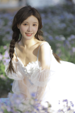 媽媽洗澡不把門關緊暗示什么