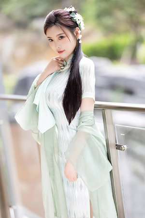 《父債女償》動漫免費觀看