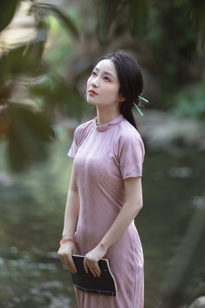 淫臀艷婦(全)王雪琴