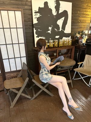 男女啪嗒啪嗒嗒嗒嗒嗒嗒是什么歌