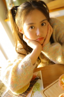 穿進PO文里瘋狂被C