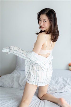 有力的撞著貴妃