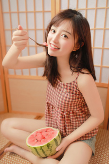 閨蜜老公在部隊帶我去部隊的小說