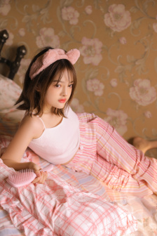 身體豐滿雪白的寡婦