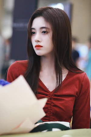 車上進入短裙麻麻