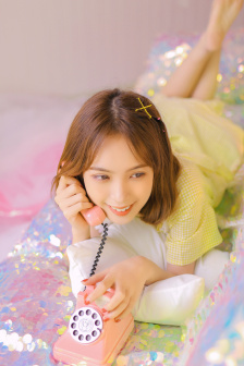 年輕的母親5線在完整視頻