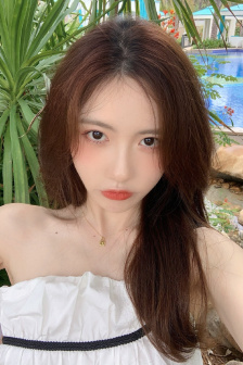 穿進肉欲游戲每天挨C