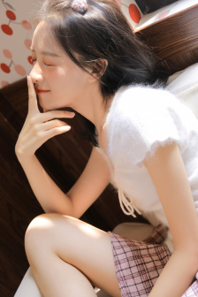 英語課代表趴下來任我c