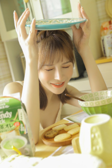 高中女又白又嫩又多水