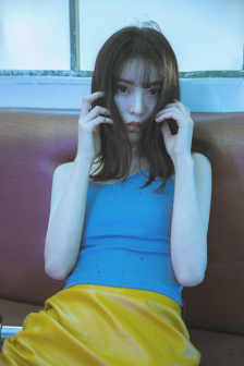 從小雞里出來的白色液體是什么