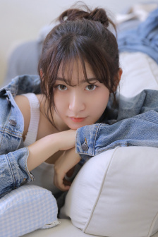 《漂亮的女鄰居5》HD