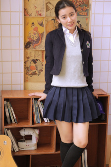 客廳玩朋友嬌妻HD完整版視頻