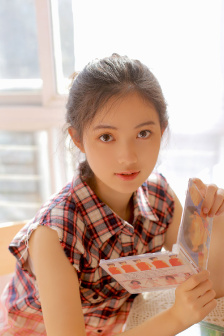 最近中文字幕免費MV第一季歌詞