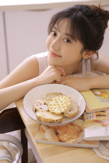 還珠格格純黃版