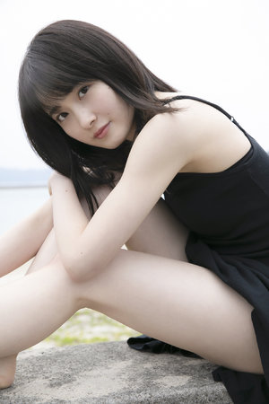 一個女的肛門塞了8個小皮球