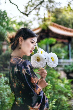 林柔柔在廚房被C高潮