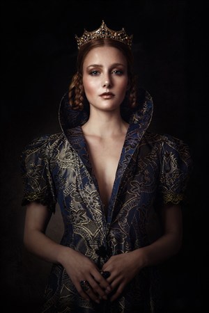 哥哥跳入刺骨江水保護輕生妹妹