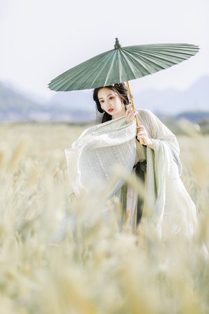 國產精品無卡毛片視頻