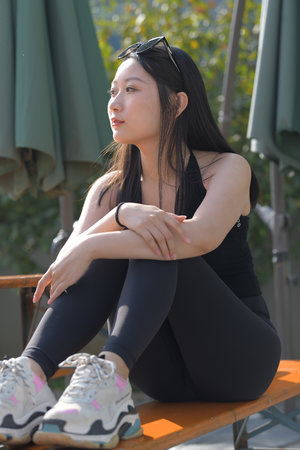 被帶到倉庫糟蹋