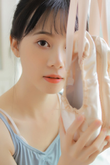 含著她的花蒂啃到高潮在線觀看