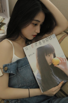 小柔跪趴撅著給人玩弄H漫畫