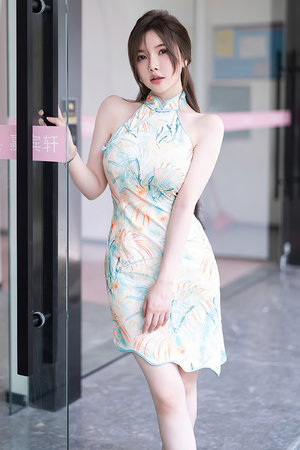 光溜溜女生動畫片