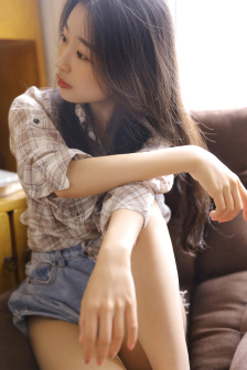 抽插噴奶嗯啊抵住花心